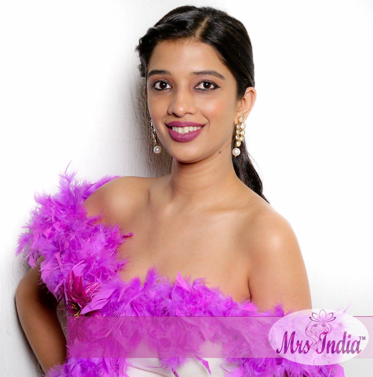 mrs-india-2017-official-Finalist